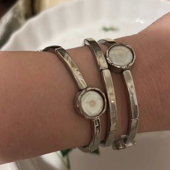 WHBM Bracelet set with matching necklace - Picture 2 of 3